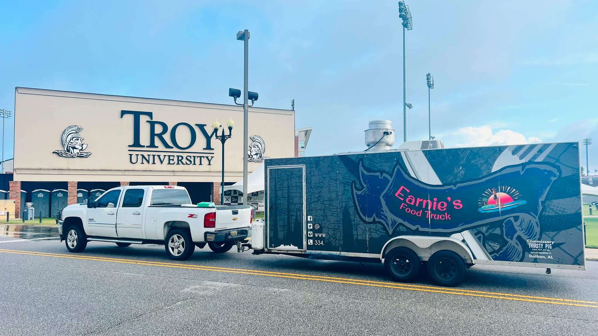 Earnie’s Food Truck trailer at a community event